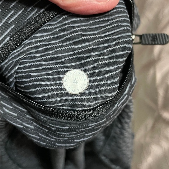 Lululemon Speed Up Tight 28" Score Jacquard Black Luna Size 4 - Picture 4 of 13